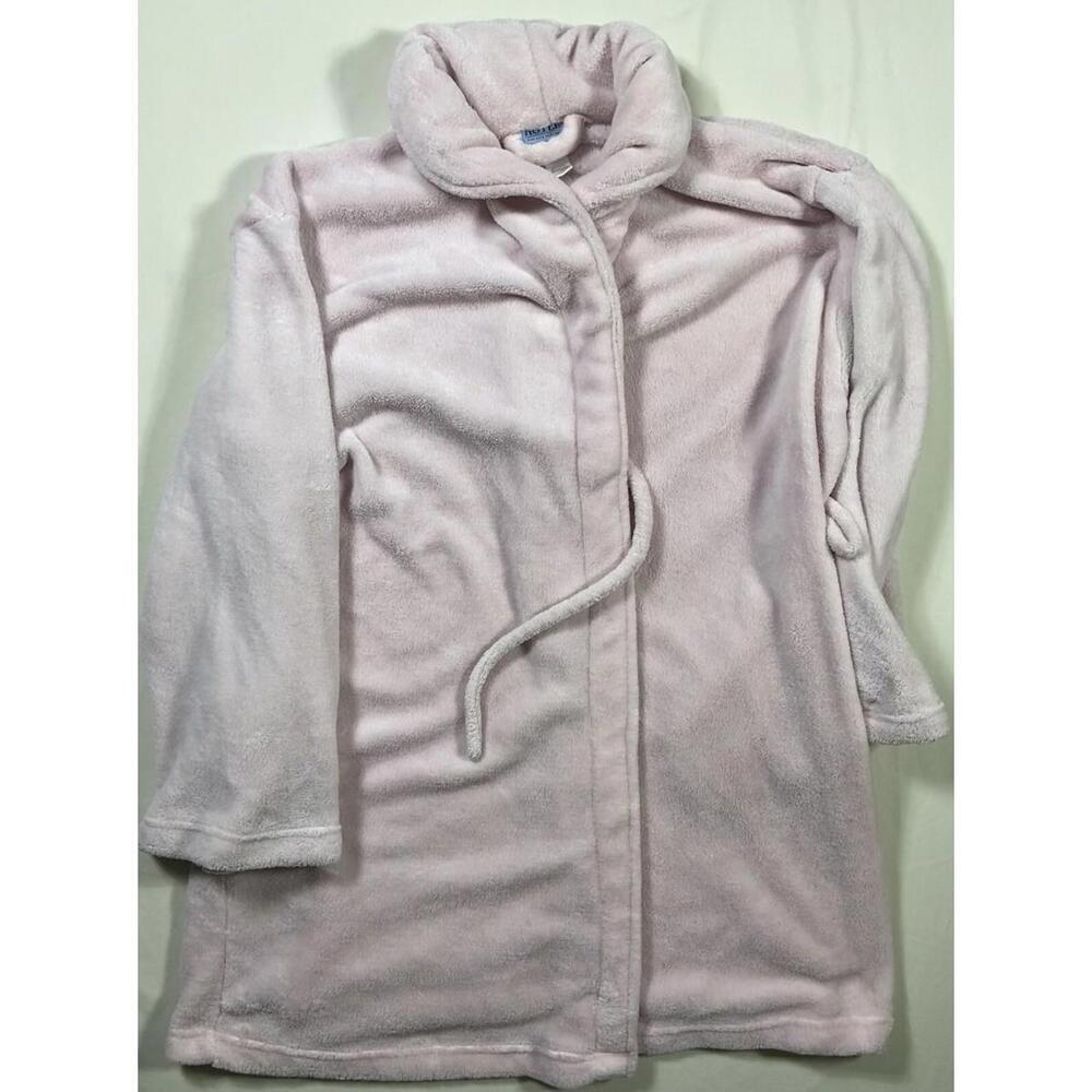 Hotel Fine Bath Fashions • Fuzzy Cozy Pink Robe - One Size Fits Most